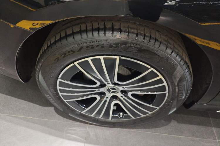 Used Mercedes-Benz E-Class 2025 E 260 L