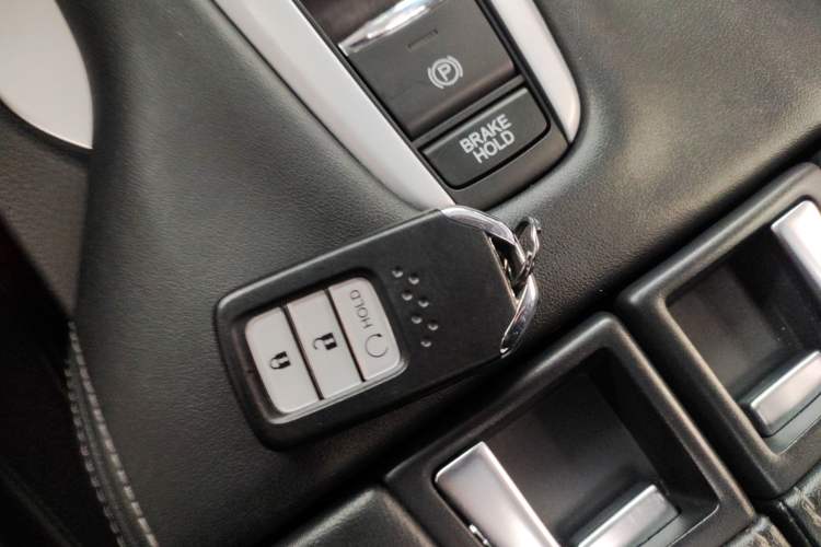 Used Honda Avancier 2017 240TURBO Two-Wheel Drive Luxury Edition
