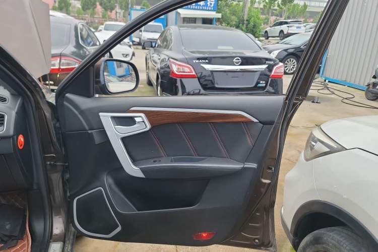 Used Geely Auto GX7 2015 Sports Edition 2.0L Automatic Luxury Model
