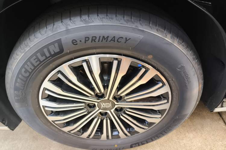 Used BYD Xia 2025 DM-i 1.5T 180km Beyond Edition
