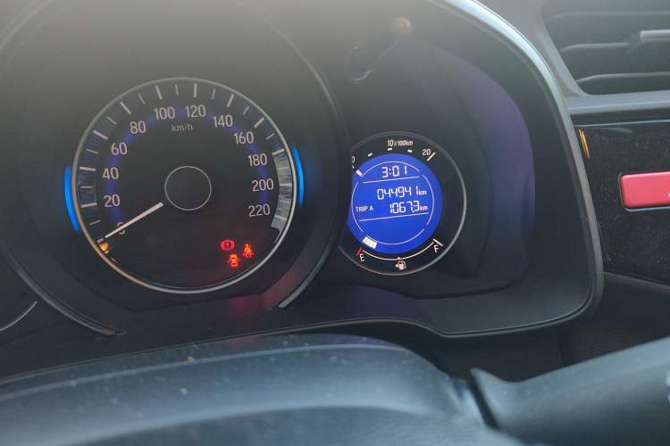 Used Honda Fit 2016 1.5L LXS CVT Comfort Sunroof Version