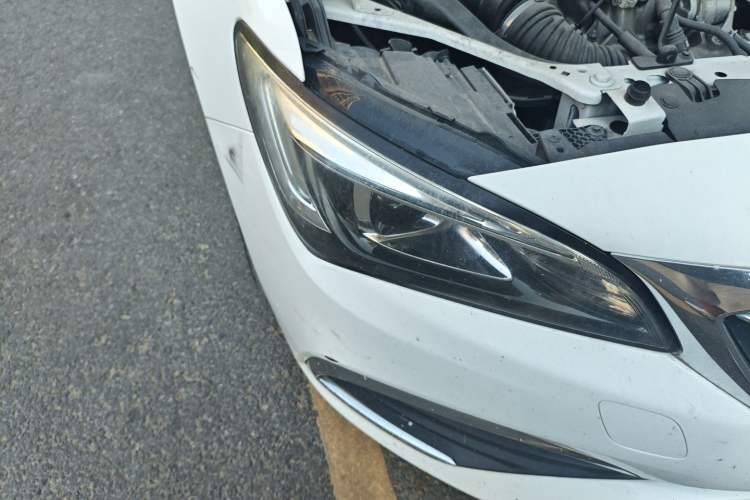 Used Buick Verano 2018 Sedan 20T Dual-Clutch Leading Model
