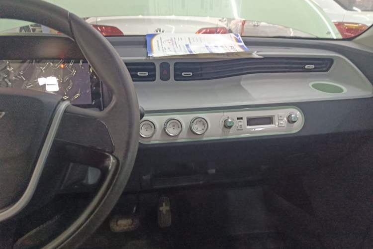 Used Wuling Hongguang MINIEV 2022 Macaron Premium Model – Lithium Ternary Battery
