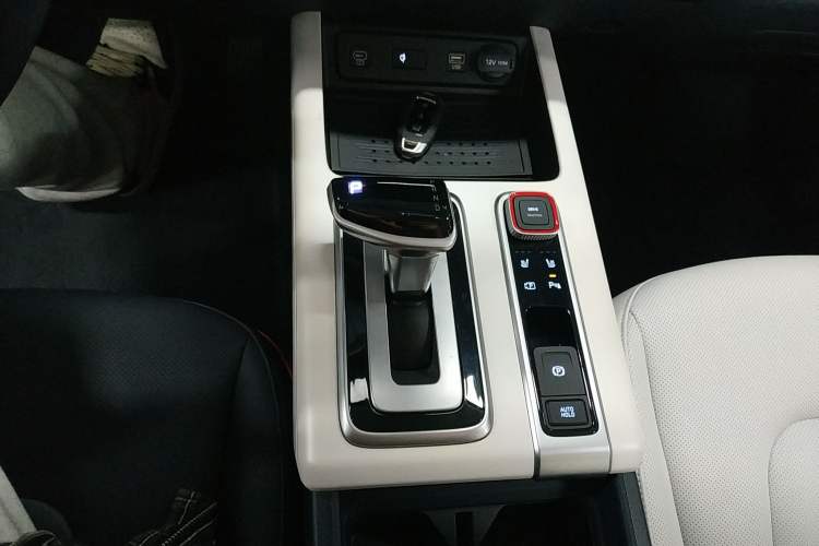 Used Hyundai ix35 2023 Musso 2.0L Flagship Edition TOP
