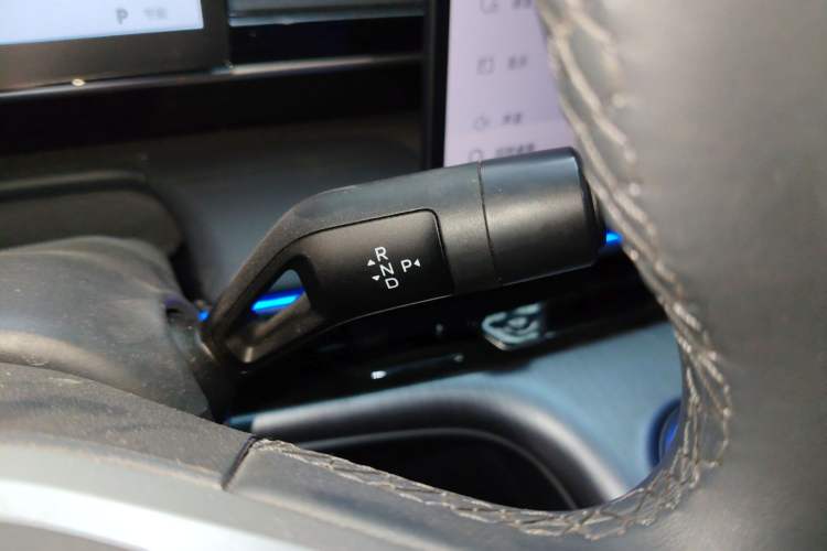 Used  E5 2024 440km Launch Edition
