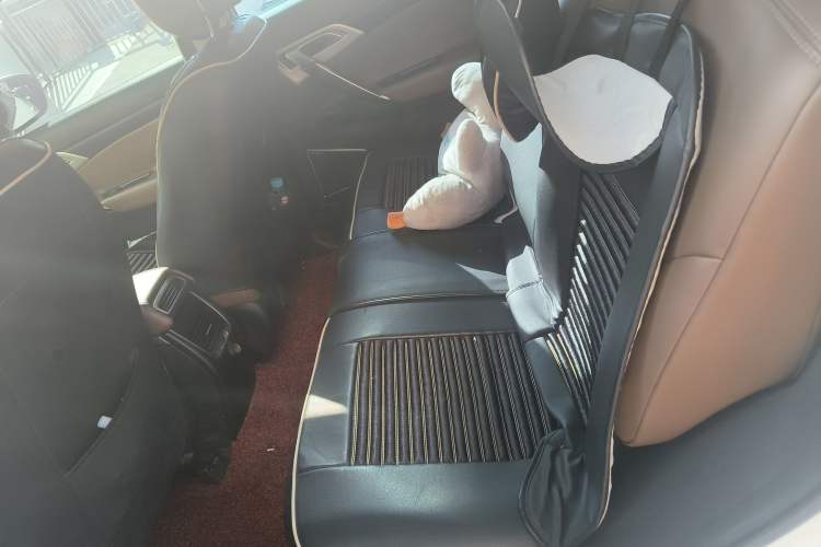 Used Geely Auto Emgrand X7 Sport 2016 1.8TD Automatic ZhiZun Version
