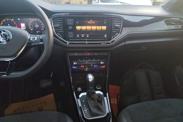 Used Volkswagen T-ROC 2020 280TSI DSG Two-Wheel-Drive Luxury Version
