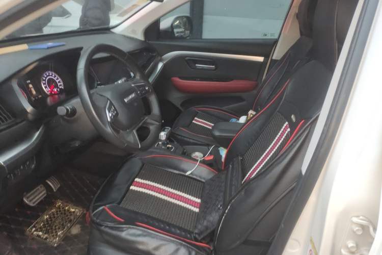 Used Haval H2s 2017 Red-Label 1.5T Dual-Clutch Luxury Model
