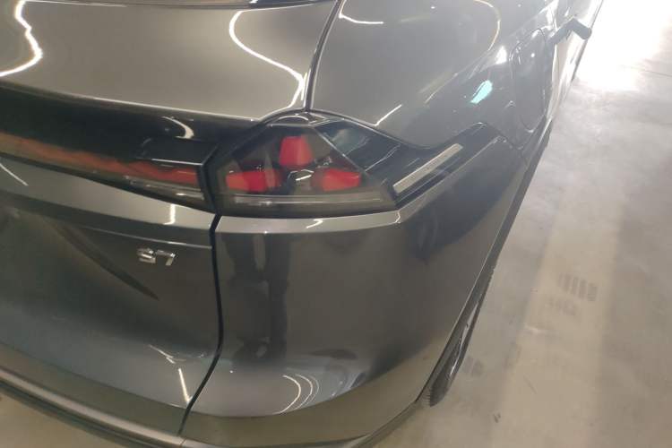 Used  S07 2023 200Max Range-Extended Version