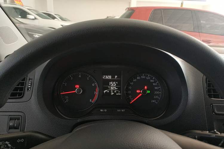 Used Volkswagen Polo 2016 1.4L Automatic Trendy Model
