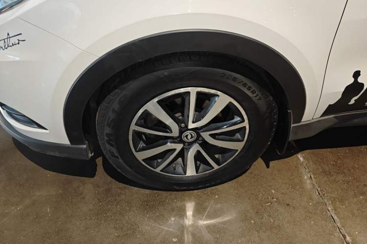 Used Dongfeng Fengon 580 2016 1.5T Manual Luxury Version