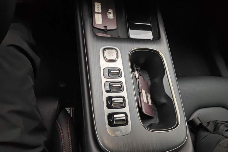 Used Xiaomi Auto SU7 2024 Rear-Drive Ultra-Long Range Advanced Pro-Level Intelligent Driving Version