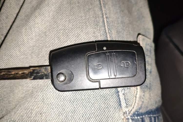 Used JMC Transit 2019 2.8T Commercial Version Short Wheelbase Mid-Roof 6-Seater China VI JX493