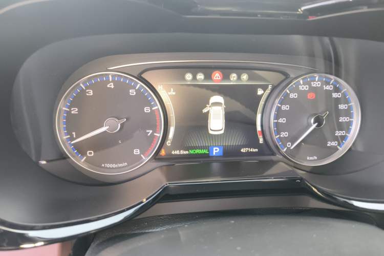 Used GAC Trumpchi GS8 2017 320T Two-Wheel Drive Luxury Smart Connectivity Version (7 Seats)