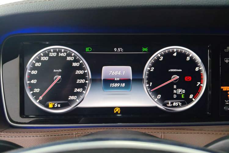 Used Mercedes-Benz S-Class 2014 S 320 L Business Model