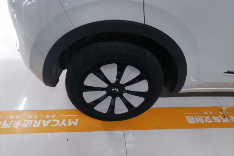 Used Wuling Bingo 2023 410 km Lingxi Deluxe Edition
