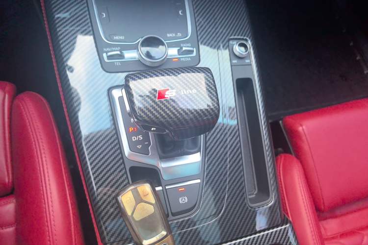 Used Audi Q5L 2020 Updated 40 TFSI Prestige Fashion Edition
