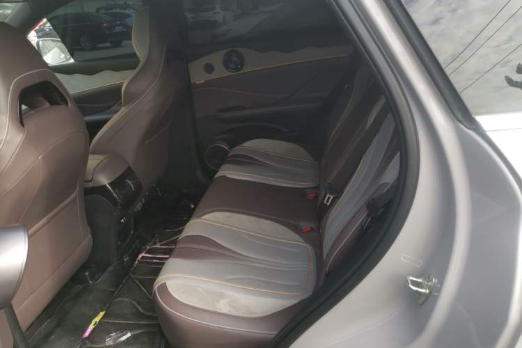 Used  L6 2024 125km PLUS Dragon Edition
