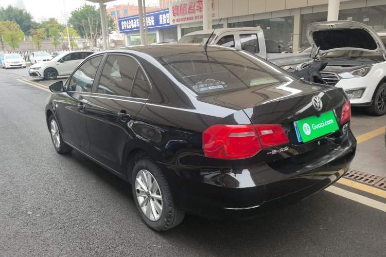 Used Volkswagen Jetta 2015 Zhihui Edition 1.4L Manual Comfort Model
