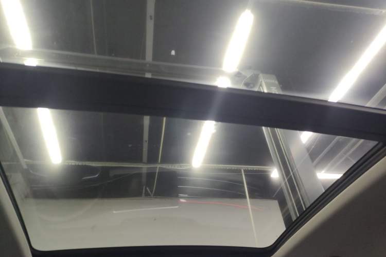 Used Volkswagen Tiguan L 2024 330TSI Automatic Two-Wheel Drive R-Line Enhanced Edition