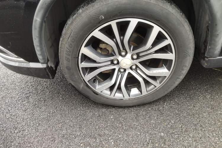 Used Mitsubishi Outlander 2016 2.4L 4x4 Elite Edition 5 Seats
