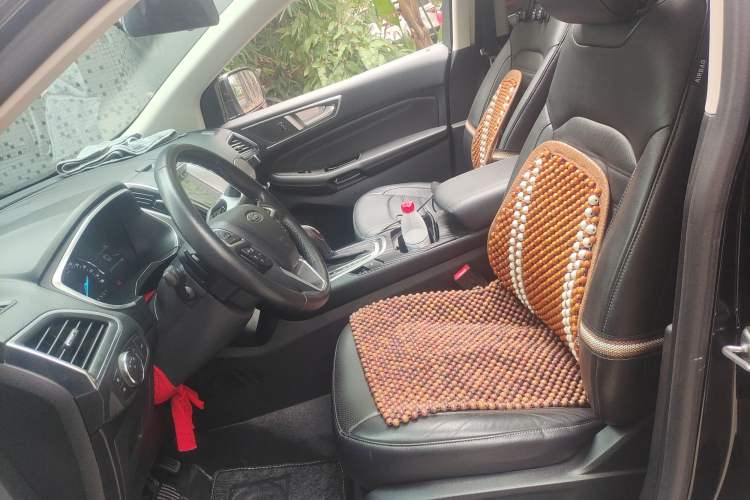 Used Ford Edge 2016 EcoBoost 245 Four-Wheel Drive Titanium Edition 7-Seater
