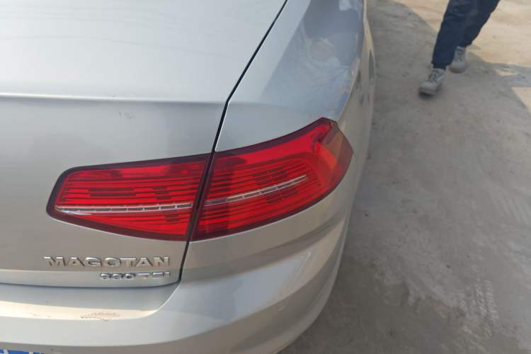 Used Volkswagen Magotan 2017 330TSI DSG Leading Model
