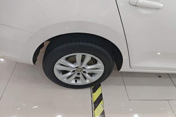 Used Volkswagen Santana 2016 1.6L Automatic Comfort Edition