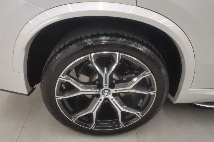 Used BMW X5 2022 xDrive 40Li M Sport Package