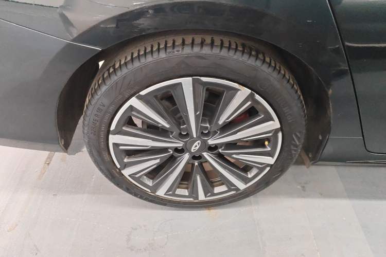 Used Chery Arrizo 8 2023 High-Energy Edition 2.0T DCT Luxury
