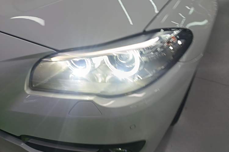 Used BMW 5 Series 2017 525Li Leading Model
