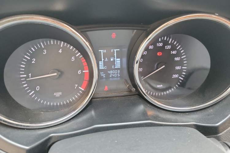 Used HYOSOW S3 2014 1.5L Comfort Version China IV Emission Standard
