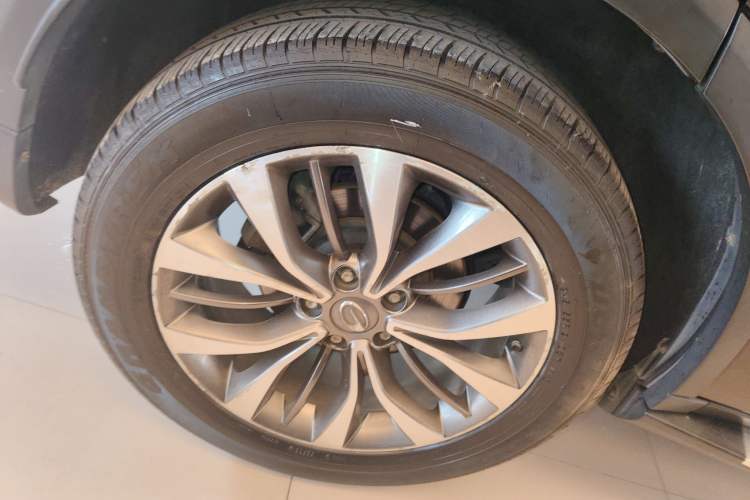 Used GAC Trumpchi GS8 2017 320T Two-Wheel Drive Luxury Smart Connectivity Version (7 Seats)
