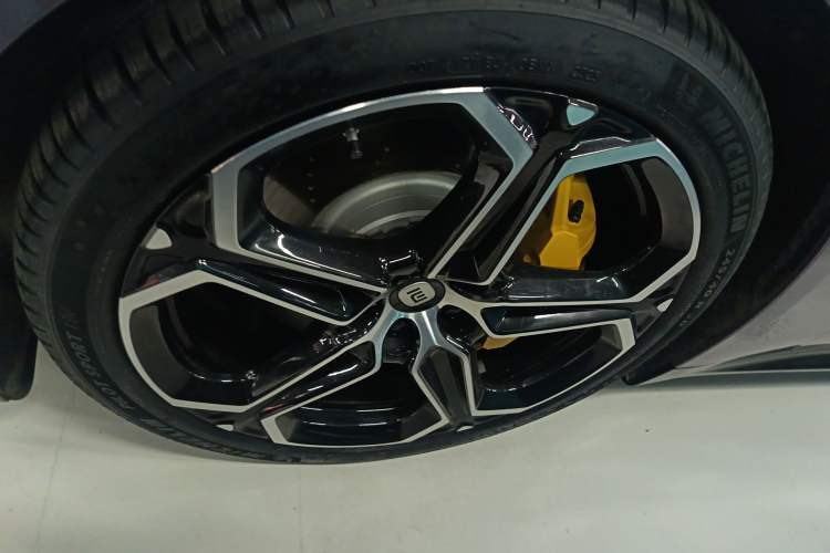 Used  SU7 2024 Four-Wheel Drive Ultra-Long Range Advanced Intelligent Driving Max Edition
