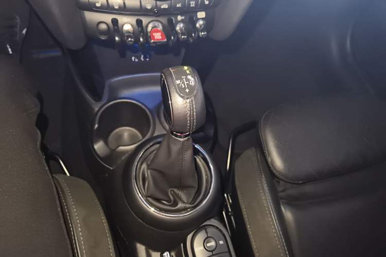 Used  MINI 2017 1.5T COOPER CABRIO Freedom Edition
