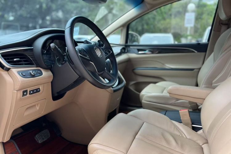 Used Buick GL8 2018 ES 28T Flagship Model China VI Standard
