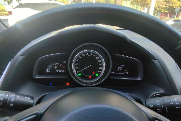 Used Mazda CX-4 2016 2.0L Automatic 2WD Blue Sky Luxury Edition