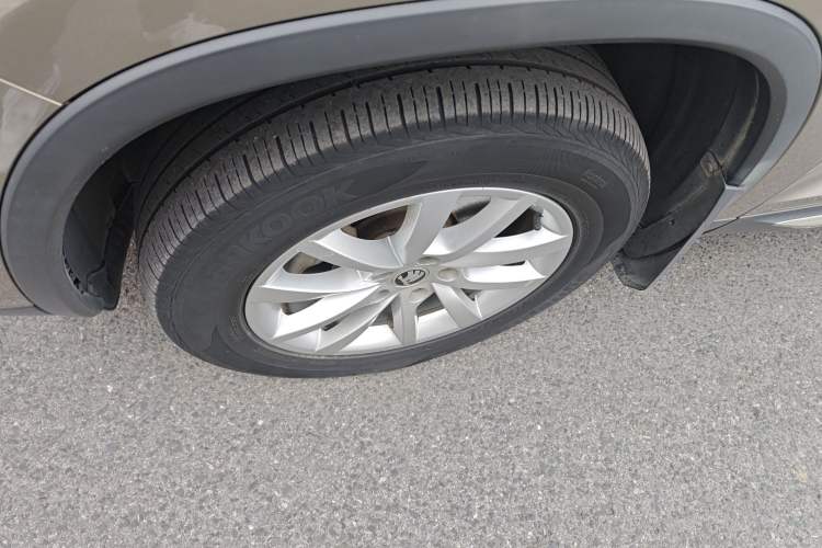 Used Skoda Kodiaq 2018 Facelifted TSI330 5-Seater Two-Wheel-Drive Comfort Edition
