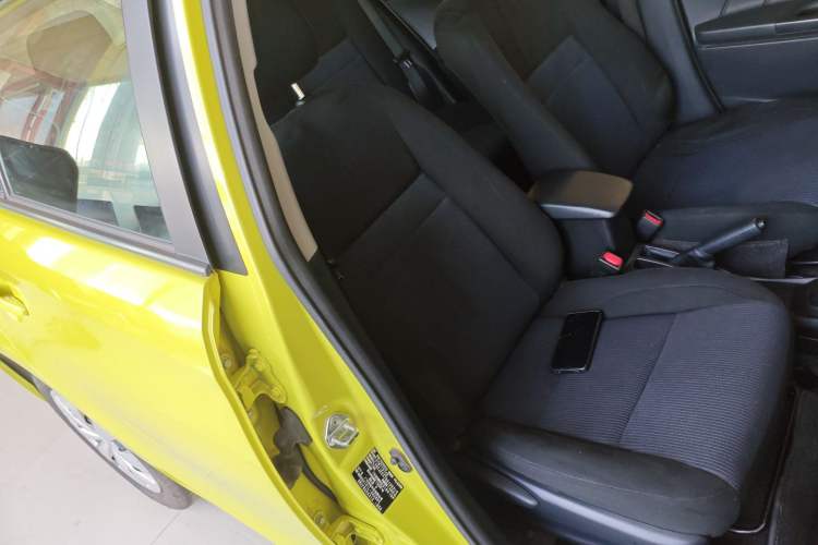 Used Toyota YARiS L 2016 Revised 1.5E CVT Charming Edition