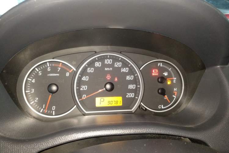 Used Suzuki Swift 2016 1.5L Automatic Fashionable Coolplay Edition
