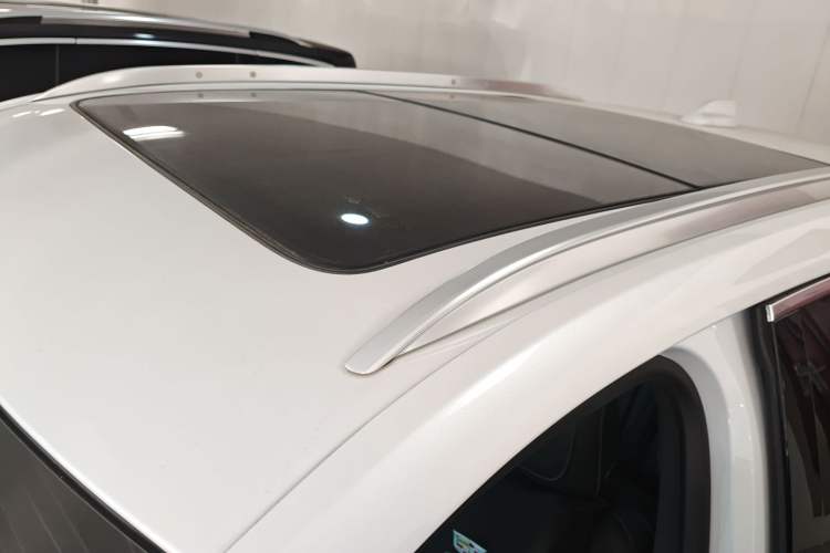 Used Cadillac XT4 2024 28T Two-Wheel-Drive Luxury Version
