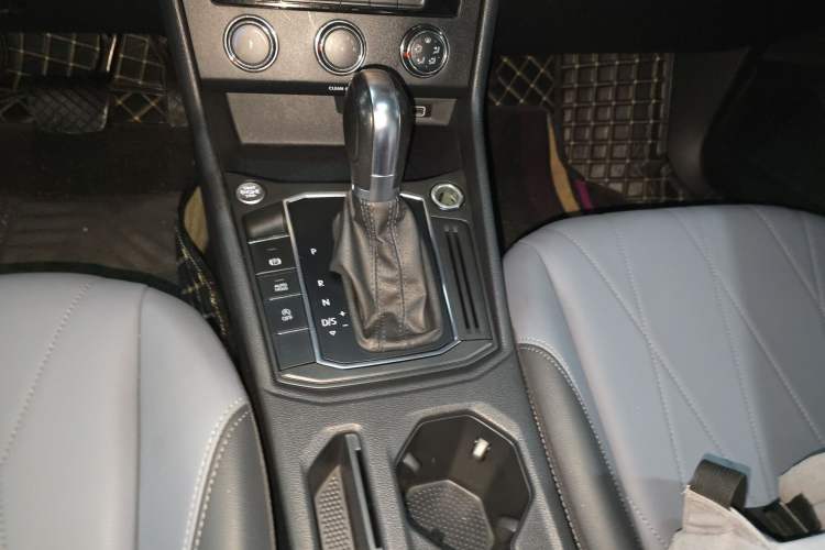 Used Volkswagen Lavida 2023 1.5L Automatic Full-Comfort Edition
