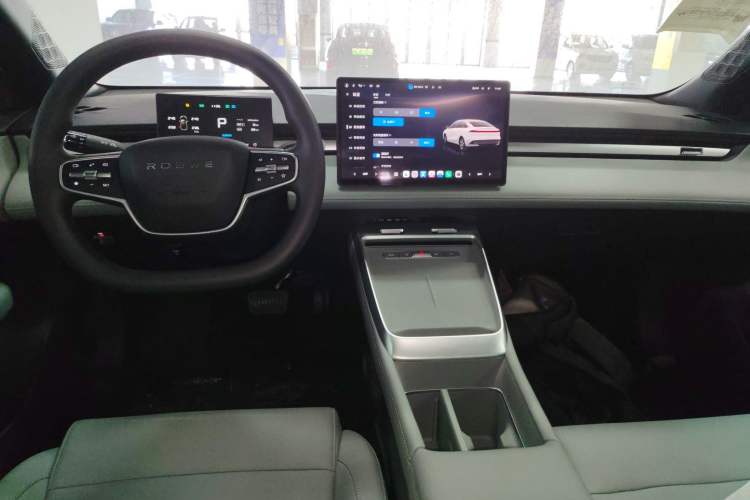 Used Roewe D6 2025 450km Deluxe Edition