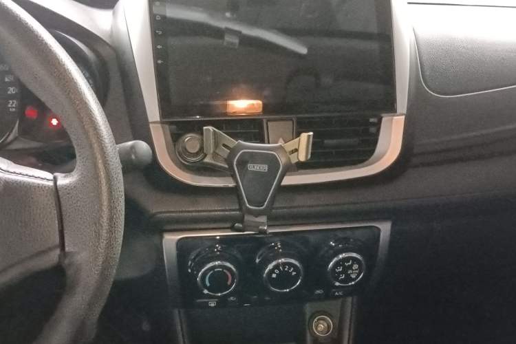 Used Toyota YARiS L 2016 Revised 1.5E CVT Charming Edition
