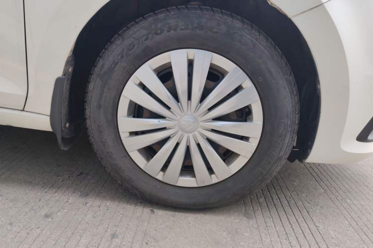 Used Volkswagen Santana 2016 1.4L Manual Fashion Edition
