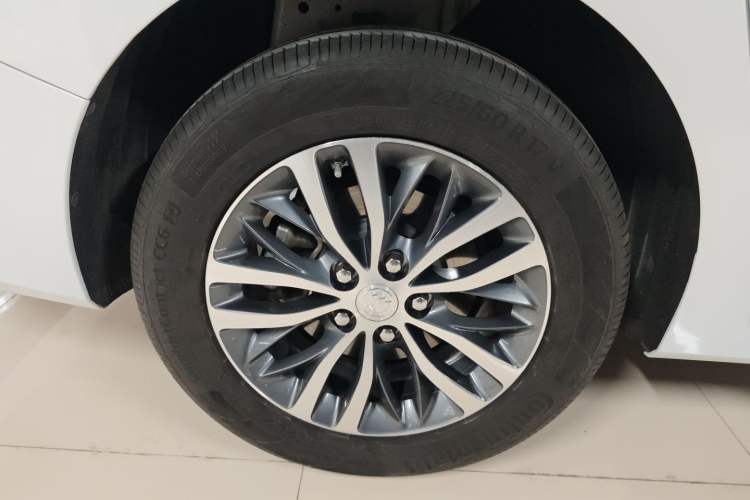 Used Buick GL8 2023 ES Lu Zun Comfort Model
