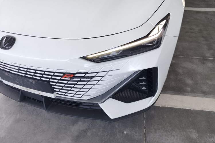 Used Changan UNI-V 2022 1.5T Prestige Version