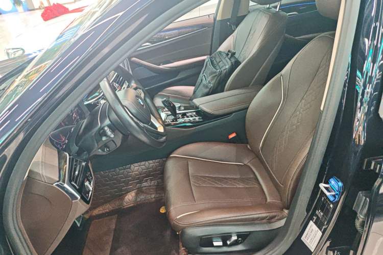 Used BMW 5 Series 2022 Restyled 525Li Luxury Package