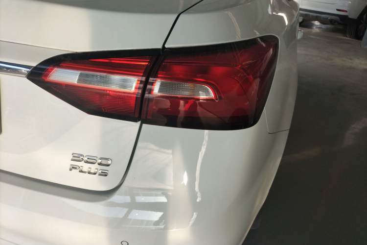 Used Roewe 360 2018 PLUS 1.5L Automatic Luxury Edition
