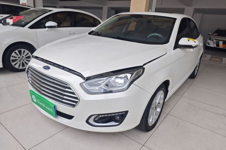 Used Ford Escort 2015 1.5L Automatic Fashion Model
